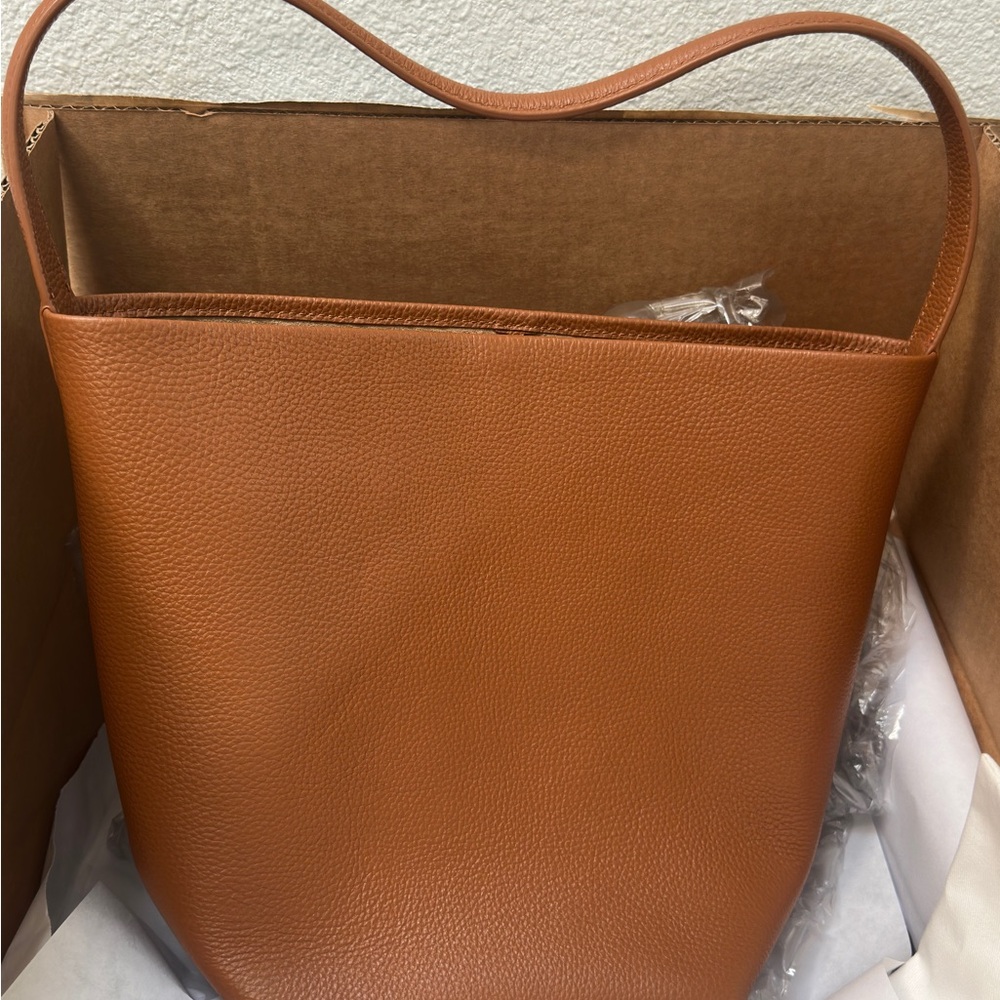The Row Brown Leather Shoulder Bag - Picture 7 of 15